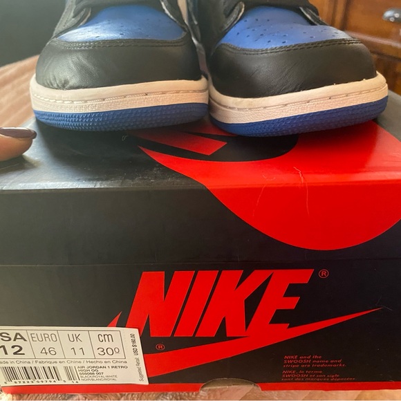 Air Jordan 1 Retro High OG - EUC - Picture 7 of 7